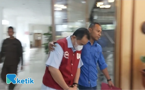 Thumbnail Berita - BREAKING NEWS! Mantan Kadis Kominfo Sleman Jadi Tersangka Korupsi, Ini Modusnya