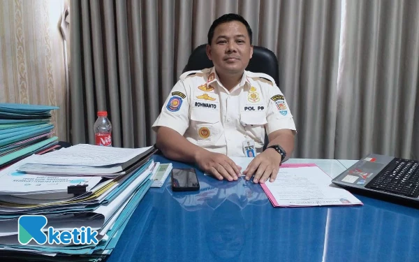 Thumbnail Berita - PKL yang Bandel di Cilacap Bisa Terancam Denda Rp2 Juta hingga Kurungan 3 Bulan