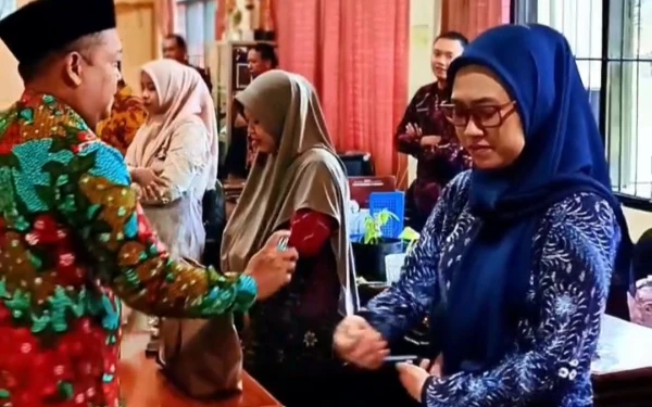 Thumbnail Berita - Bukti Cinta, Prokopim Sumenep Gelar Maulid Nabi Muhammad SAW Secara Sederhana dan Khidmat