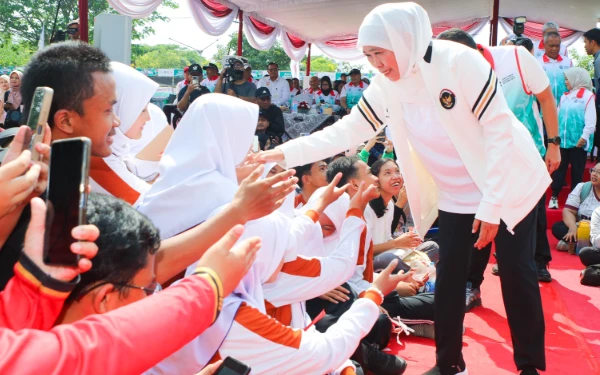 Thumbnail Jatim Sportiv Festival Haornas XLII 2025 Cetak Rekor Muri, Gubernur Khofifah Ajak Pacu Prestasi Olahraga di Jatim