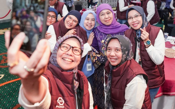 Thumbnail Stop Pinjol Ilegal! Ini Jurus Jitu Gubernur Khofifah Selamatkan Warga Desa Bareng OJK