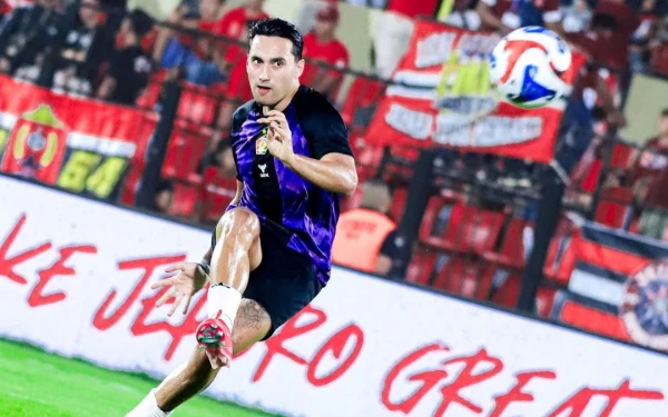 Thumbnail Berita - Jadi Player of The Match, Kapten Persik Kediri Tampil Gemilang Usai Cedera