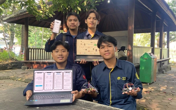 Thumbnail Mahasiswa UMM Ciptakan Kacamata Pintar Deteksi Obat untuk Tunanetra