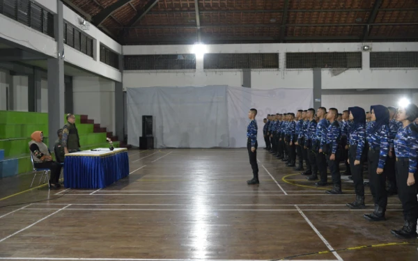 Thumbnail Drumband SMAN 3 Taruna Angkasa Ukir Sejarah! Tampil di HUT TNI ke-80, Bukti Generasi Muda Jatim Berprestasi