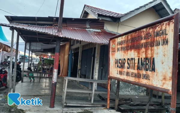 Penyewa Kios di Pasar Siti Ambia Singkil Keluhkan Atap Bocor