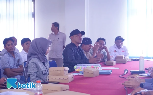 Thumbnail Berita - Revolutionary Law Firm Jadi Penengah, Konflik Puluhan Tahun Berakhir Damai