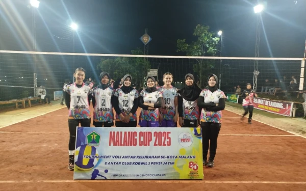 Thumbnail Kalahkan Tuan Rumah, Kelurahan Kebonsari Bawa Pulang Predikat Juara 1 Turnamen Voli Malang Cup 2025