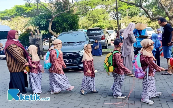 Thumbnail DPRD Kota Malang Soroti Penurunan Insentif Guru PAUD, Hanya Rp600.000 Per Bulan