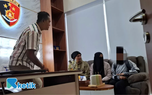 Thumbnail ‎Remaja Putri Kota Batu yang Tinggalkan Rumah Ternyata Dibawa Kabur   ‎