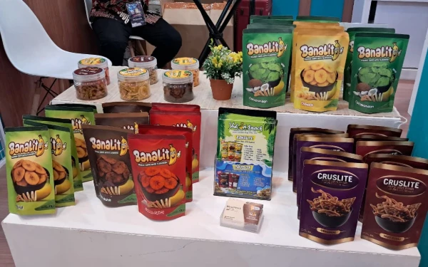 Thumbnail Dari Blitar ke Mancanegara, UMKM Keripik Pisang ini Ramaikan Jatim Fest 2025