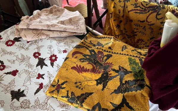 Thumbnail Bikin Bangga! Meski Mendunia, Batik Indonesia Tetap Jadi Nomor 1