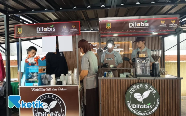 Thumbnail Berita - Baznas Kota Mojokerto Latih Anak SLB Pertiwi Jadi Barista Mandiri