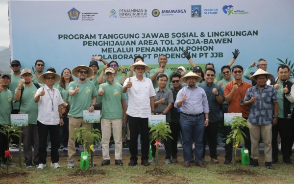 Thumbnail Berita - Wow! Tol Jogja-Bawen Menghijau, Bukti Nyata Sinergi Sleman, Jasamarga, dan PII Selamatkan Lingkungan