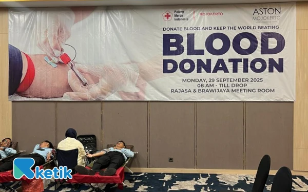 Thumbnail Berita - Tunjukkan kepedulian Sosial, Aston Mojokerto Hotel and Conference Gelar Donor Darah