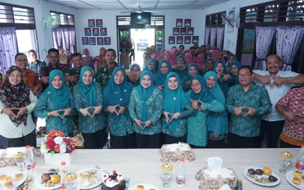 Thumbnail Berita - Yusnila Indriati Taufik Pimpin PKK Asahan Kejar Juara IVA Test Sumut, Apa Kuncinya?