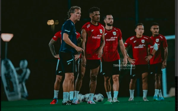 Thumbnail Timnas Indonesia Gelar Latihan Perdana di Arab Saudi, Pemain Belum Lengkap