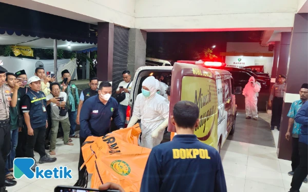 Thumbnail 3 Jenazah Korban Bangunan Roboh Ponpes Al Khoziny Telah Teridentifikasi