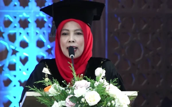 Thumbnail Tepis Beri Gelar Doktor Cuma-cuma ke Gus Irfan, Rektor UIN Malang: Aktif Kuliah, Tidak Titip Absen