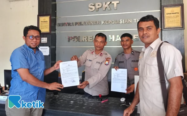 Thumbnail Berita - Jurnal Halsel di Ujung Tanduk: Misteri Foto dan Fakta yang Mengguncang Etika Pers Berujung Laporan Polisi