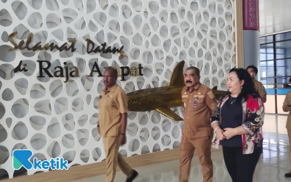 Thumbnail Berita - Port of Waisai Operasional Perdana, Dipantau Langsung Wabup Raja Ampat