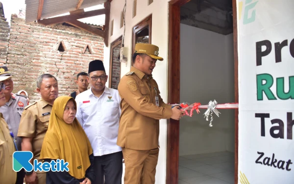 Thumbnail Program RTLH di Tegal Sukses Sentuh Warga Kurang Mampu, Bupati Ischak: Bukti Nyata Gotong Royong