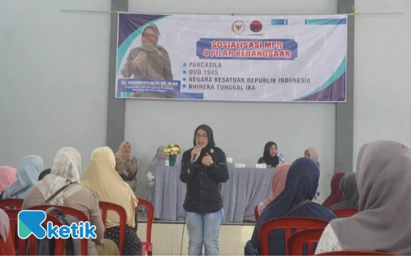 Thumbnail Berita - Sadarestuwati Ajak Warga Jombang Perkuat Nilai Kebangsaan Lewat Sosialisasi Empat Pilar