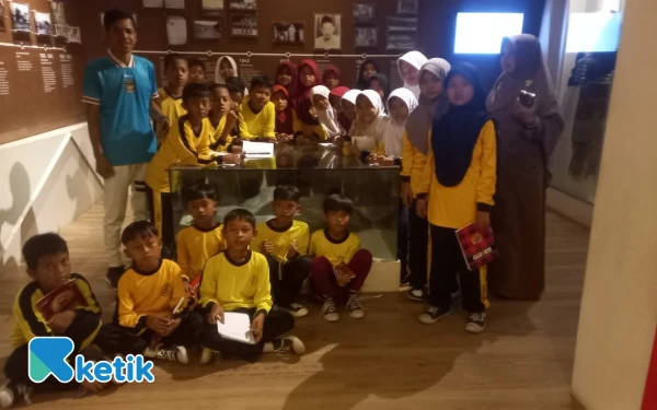 Thumbnail Berita - Yuk Main ke Lebak! Museum Multatuli 'Anti Kolonial' Ini Dibanjiri 21 Ribu Pengunjung