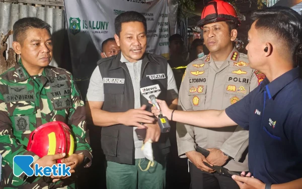 Thumbnail Berita - Tragedi Ambruknya Musala Ponpes Al Khoziny, Bupati Subandi Siap Laksanakan Arahan Presiden Prabowo