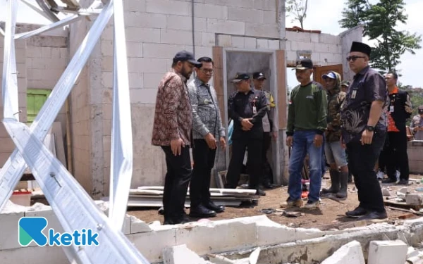 Thumbnail ‎Pemkot Batu Pastikan Warga Jadi Korban Angin Kencang Dapat Bantuan