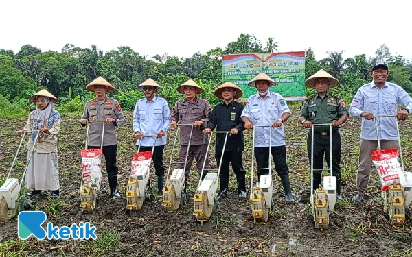 Thumbnail Wakil Bupati Halmahera Selatan Helmi Umar Muchsin Dukung Penanaman Jagung Serentak untuk Swasembada Pangan
