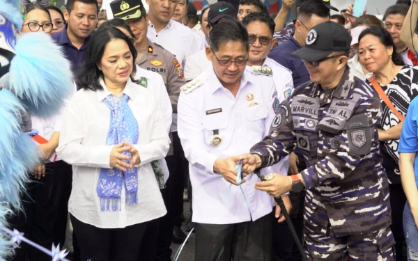 Thumbnail Berita - Bitung Berpesta! Festival Pesona Selat Lembeh 2025 Resmi Dibuka