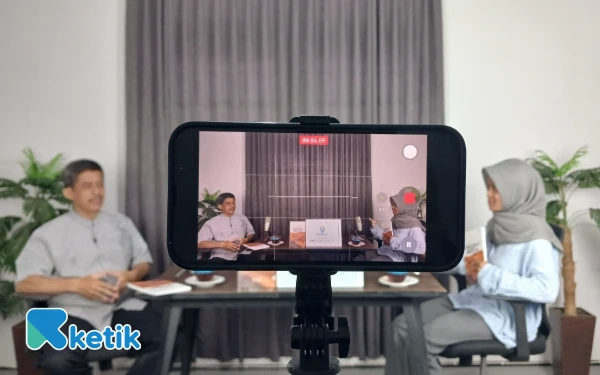 Thumbnail Terjebak Era Digital? Wartawan Senior Edy M Yakub Ungkap 12 Jebakan yang Wajib Diketahui