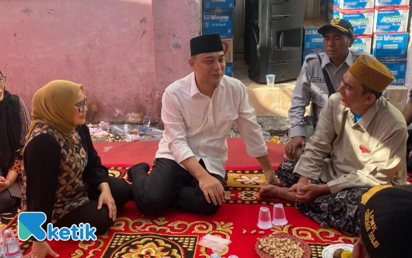 Thumbnail Wali Kota Eri Cahyadi Takziah ke Rumah Korban Ponpes Al Khoziny