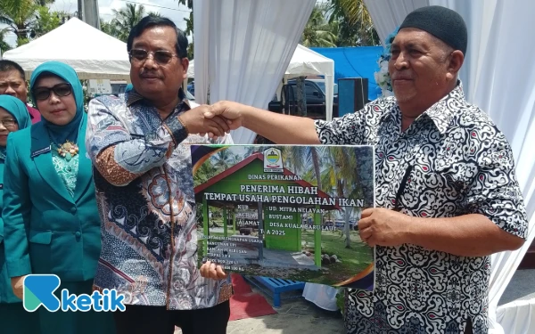 Thumbnail Berita - Bupati Aceh Singkil: Bantuan Hibah Peralatan Nelayan Jangan Pernah Diperjualbelikan