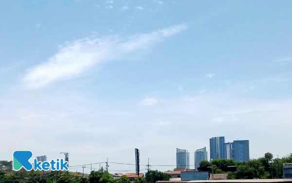 Thumbnail Cuaca Kota Surabaya 10 Oktober 2025 Diprakirakan Cerah, Begitu Juga Pacitan