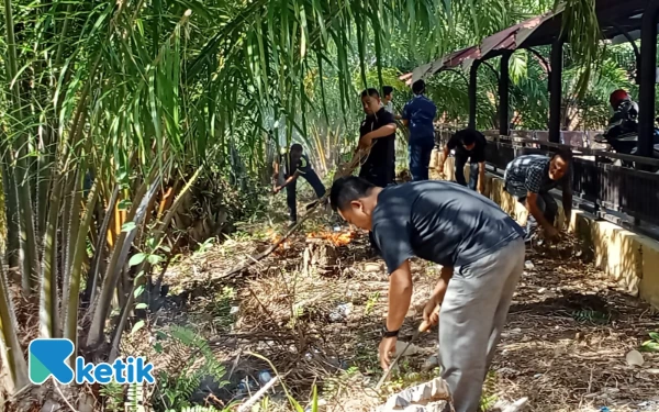 Jaga Keasrian Lingkungan, Dinas PUPR Abdya Galakkan Jumat Bersih