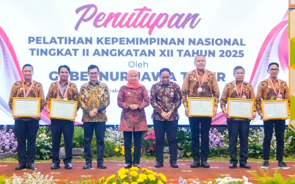 Thumbnail WOW! Strategi Khofifah Bikin Program Nasional Laris Manis di Jatim, ASN Wajib Tahu!