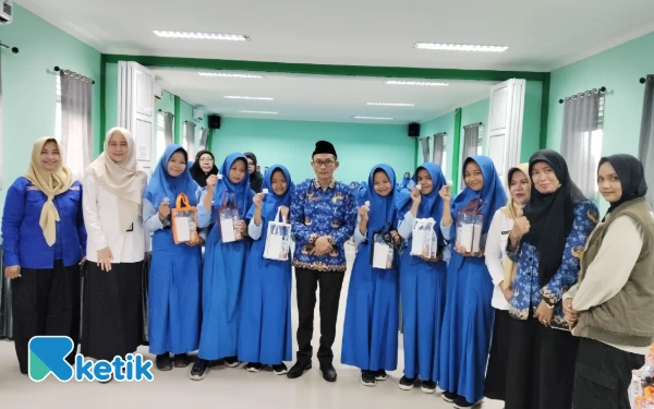 Thumbnail Berita - Kepala MTsN 1 Sampang Apresiasi Upaya Medco Energi Cegah Anemia dan Stunting