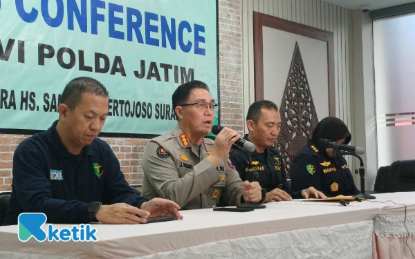 Thumbnail Update Terbaru Evakuasi Ponpes Al Khoziny: DVI Polda Jatim Identifikasi 51 Korban, 13 Jenazah Masih Diproses