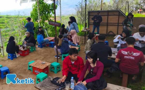 Thumbnail Warung Angling Dharma Sajikan Menu Murah Meriah Sambil Nikmati Hijaunya Kota Batu   ‎