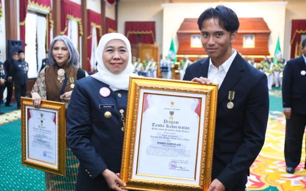 Thumbnail Dapat Penghargaan Jer Basuki Mawa Beya, Mario Aji: Jadi Penyemangat di Setiap Putaran Roda Moto2