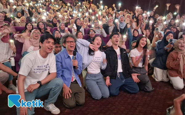 Thumbnail 5 Fun Fact Film Rangga dan Cinta yang Sedang Tayang, Karakter Rangga Marah-Marah Hari Pertama Syuting