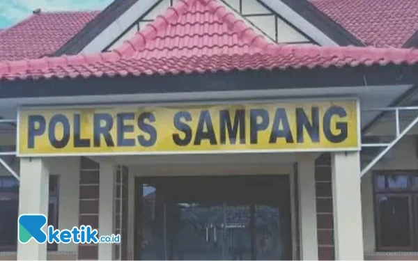 Thumbnail AKP Safril Selfianto Dimutasi ke Polda Jatim, Iptu Nur Fajri Alim Jabat Kasat Reskrim Polres Sampang