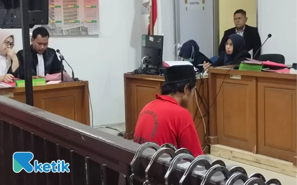 Thumbnail Terlantarkan Istri Hamil hingga Tewas, Suami di Palembang Dituntut Hukuman Mati