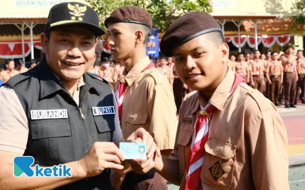 Thumbnail Berita - Pelayanan E-KTP Sidoarjo Semakin Bagus, Permohonan Bisa Langsung Proses dan Cetak