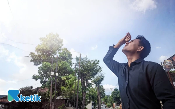 Thumbnail Pacitan Alami Hari Tanpa Bayangan Siang Ini, Awas! Suhu Terasa Lebih Panas dari Biasanya