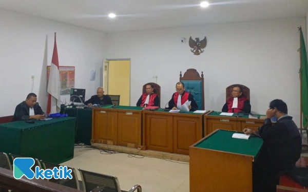 Thumbnail Dua Kurir 14 Kg Sabu Divonis Mati Hakim PN Palembang