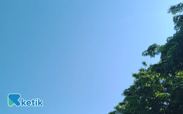 Thumbnail Cuaca Kota Surabaya 16 Oktober 2025 Diprakirakan Cerah, Tulungagung Berkabur