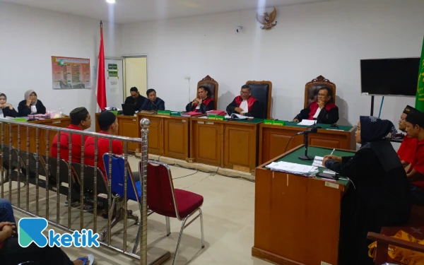 Thumbnail Sindikat Kurir 4 Kg Sabu dan 20 Ribu Ekstasi Terungkap, “Pakde” Dalang Utama Masih Buron