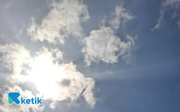 Thumbnail Cuaca Kota Palembang 17 Oktober 2025 Diprakirakan Berawan, Kota Makassar Cerah